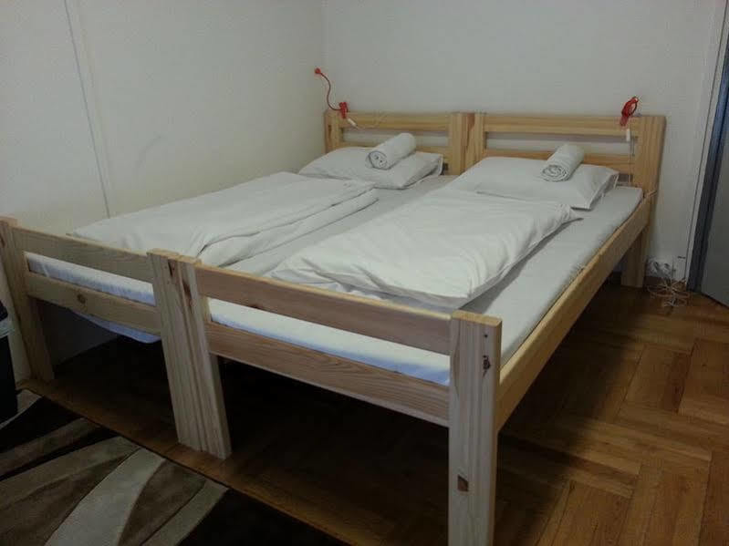 Walking Bed Budapest Downtown Hostel Екстериор снимка